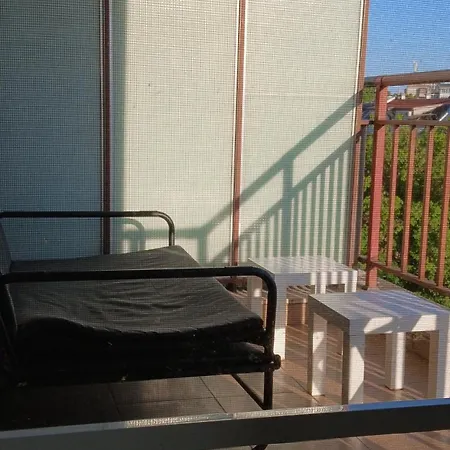 Private Bedroom With Terrace Kwatera prywatna Warna