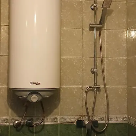 Private Bedroom, Kitchen And Balcony Privat bolig